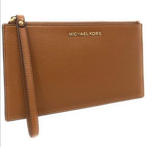 Michael Kors Jet Set Large Leather Zip Clutch